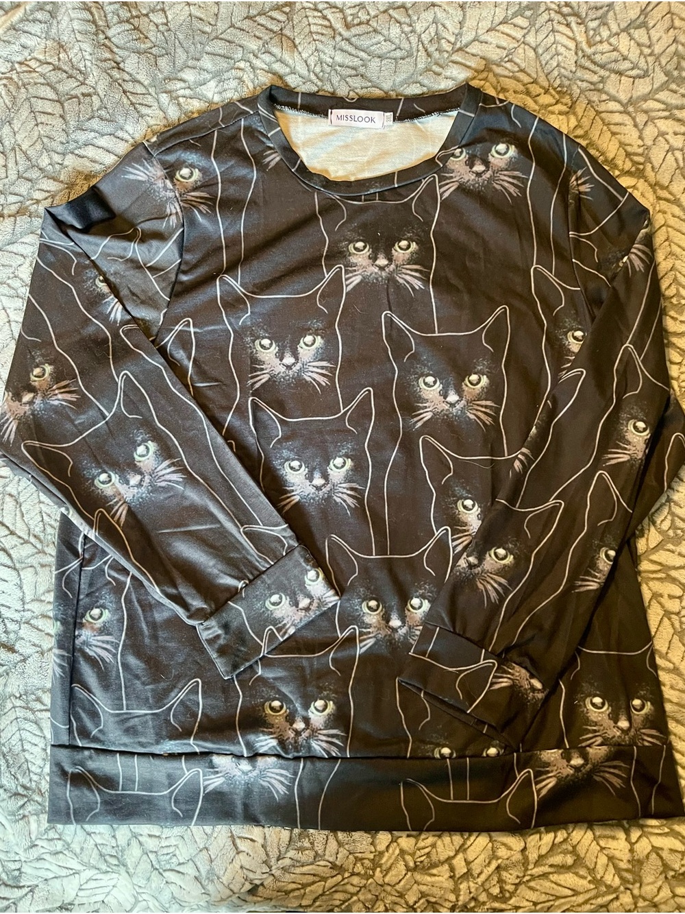 Misslook Black Cat Print Long Sleeve Shirt with Sweatshirt Hem